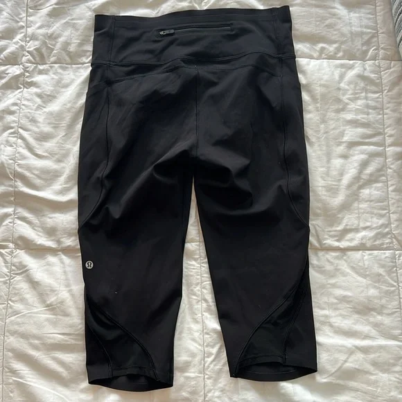 Lululemon Cropped Leggings - Picture 3 of 6